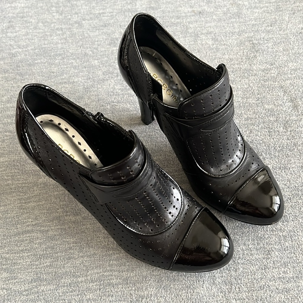 BCBGirls Cherie Black 4 In.‎ Heeled Boots Women 8M Leather Upper Perforated Zip - Picture 2 of 12